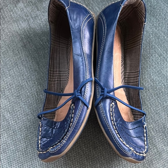 Women's Blue Loafers - Picture 4 of 11